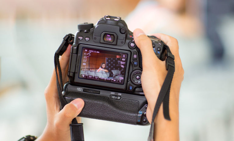 Top 5 Cheap DSLR Camera in 2019 and 2020